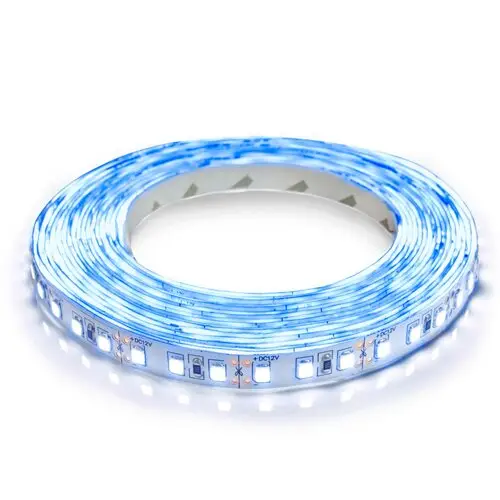 Biom SMD2835 120LED/м 9,6W/m 12V IP20 синій (blue) Світлодіодна стрічка, Biom, SMD2835, 120LED/м, 9,6W/m, 12V, IP20, синя стрічка, LED стрічка 12V, синій світлодіод, декоративне підсвічування, підсвітка меблів, підсвітка вітрин, торгове освітлення, купити світлодіодну стрічку.