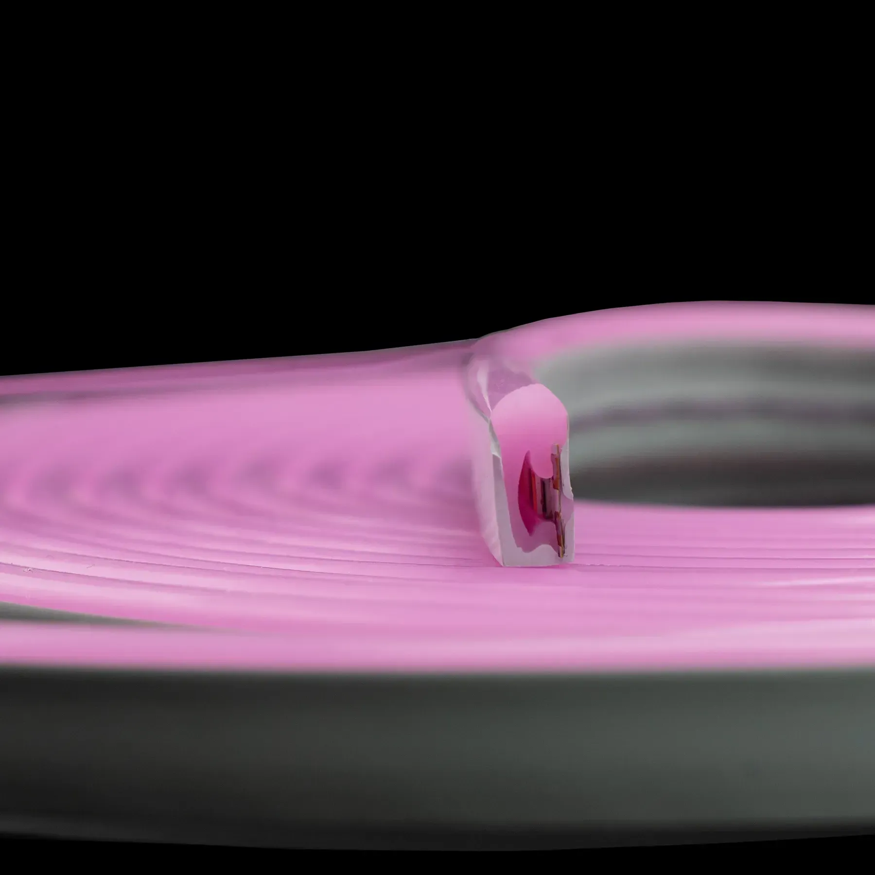 Світлодіодний неон PROLUM GT 6x12mm 12W 12V IP67 рожевий (pink) світлодіодний неон, PROLUM GT, 6x12mm, 12W, 12V, IP67, рожевий, pink, контурна підсвітка, гнучкий неон, декоративне освітлення, купити, доставка по Україні