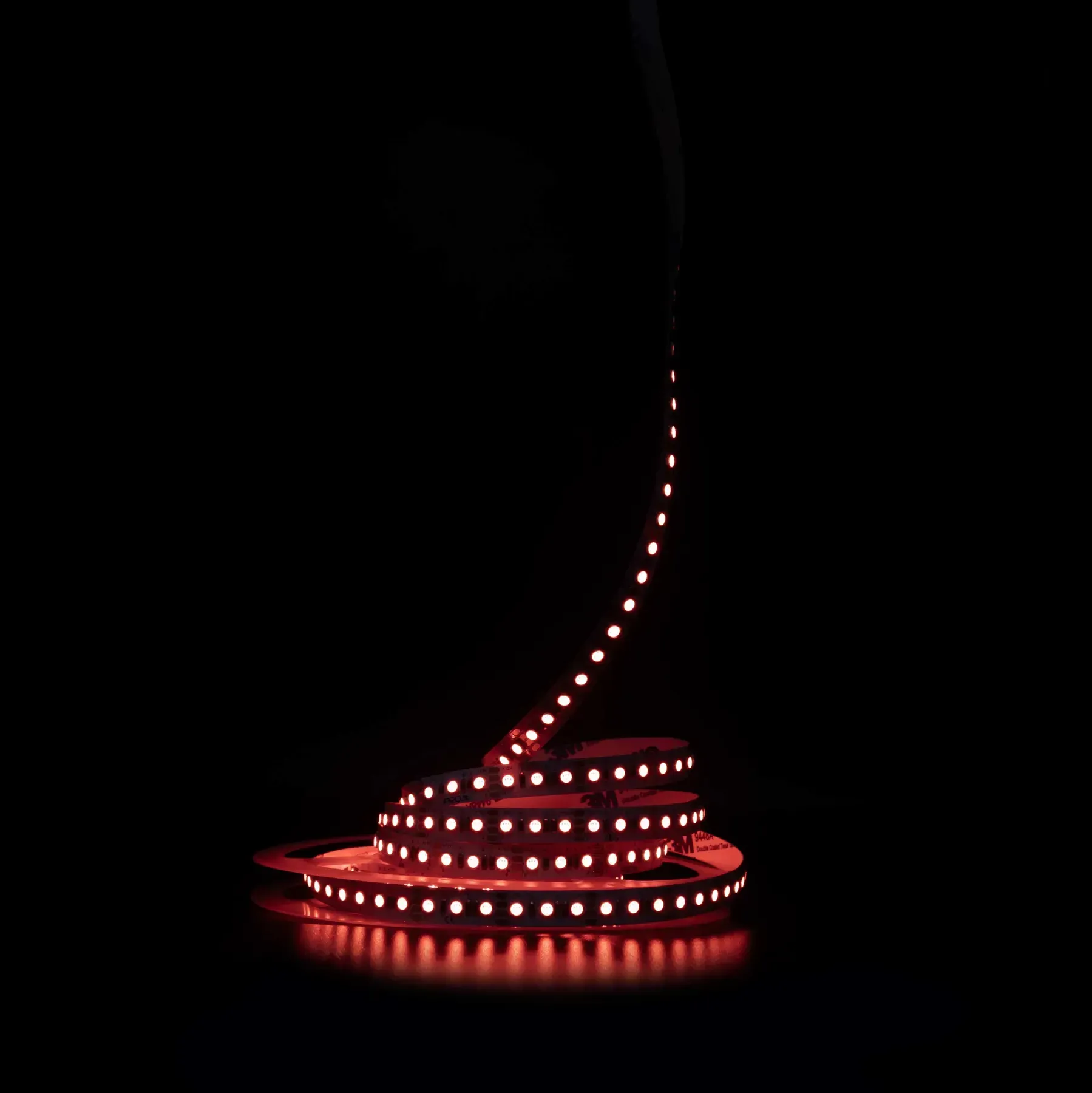 Світлодіодна стрічка PROLUM PRO SMD3535 120LED 16W/m 12V IP20 RGB RGB стрічка, LED стрічка, PROLUM PRO, LED стрічка 12V, світлодіодна стрічка SMD3535, декоративне освітлення, стрічка для меблів, купити RGB LED стрічку.