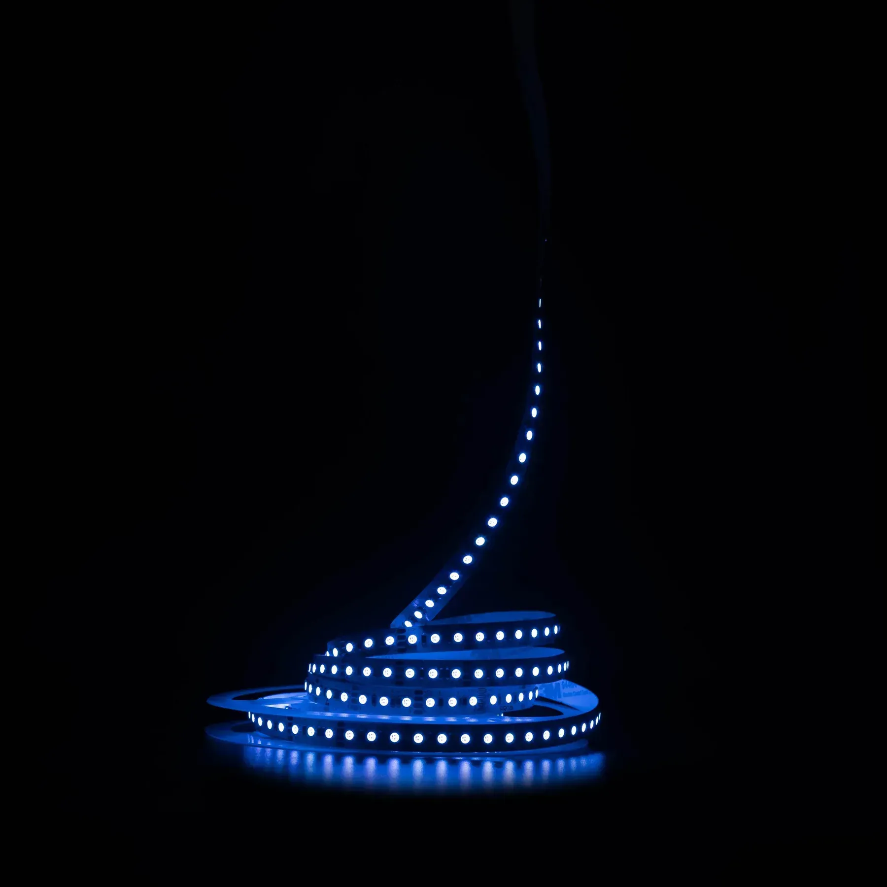 Світлодіодна стрічка PROLUM PRO SMD3535 120LED 16W/m 12V IP20 RGB RGB стрічка, LED стрічка, PROLUM PRO, LED стрічка 12V, світлодіодна стрічка SMD3535, декоративне освітлення, стрічка для меблів, купити RGB LED стрічку.