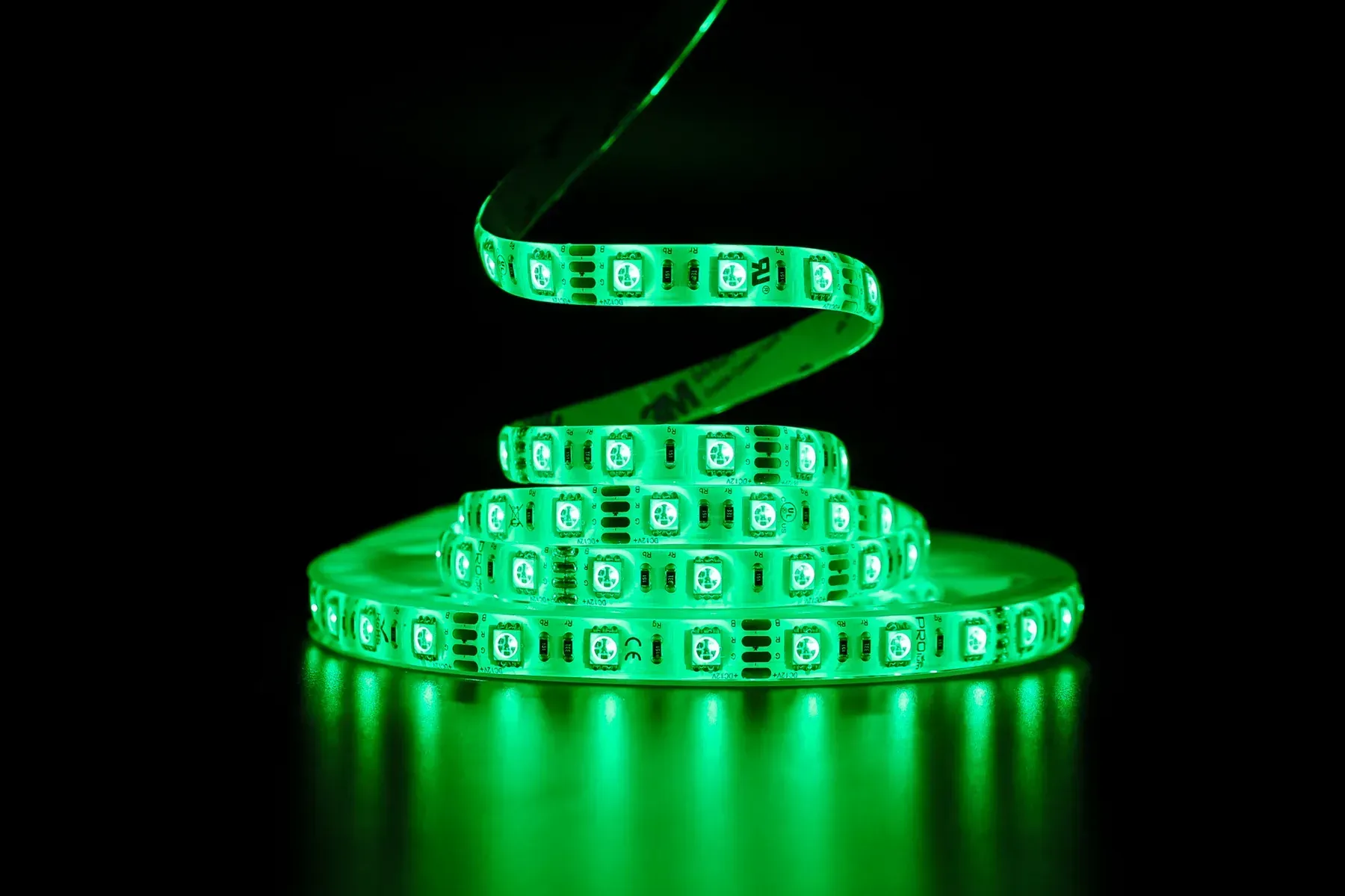 Світлодіодна стрічка PROLUM SG SMD5050 60LED 14.4W/m 12V IP65 RGB RGB світлодіодна стрічка PROLUM SG, LED стрічка 12V, вологостійка світлодіодна стрічка IP65, LED підсвічування фасаду, RGB стрічка для вулиці, декоративне LED освітлення, купити RGB LED стрічку Україна