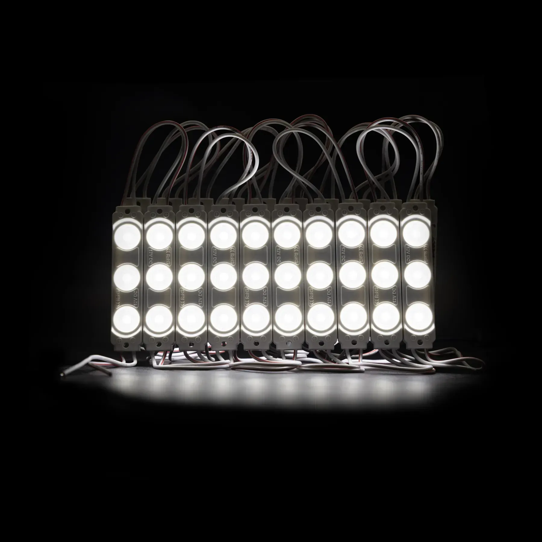 Світлодіодний модуль PROLUM V2 SMD2835 1.5W PROLUM V2, LED модуль 1.5W, SMD2835, холодний білий, IP67, світлодіодний модуль 12V, модуль для лайтбокса, рекламний модуль, модуль з лінзою
